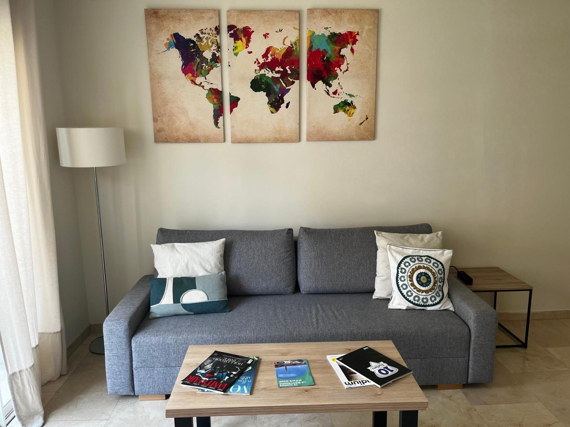 Precioso Y Tranquilo Apartamento Zona Alta Diagonal Barcelona, Barcelona
